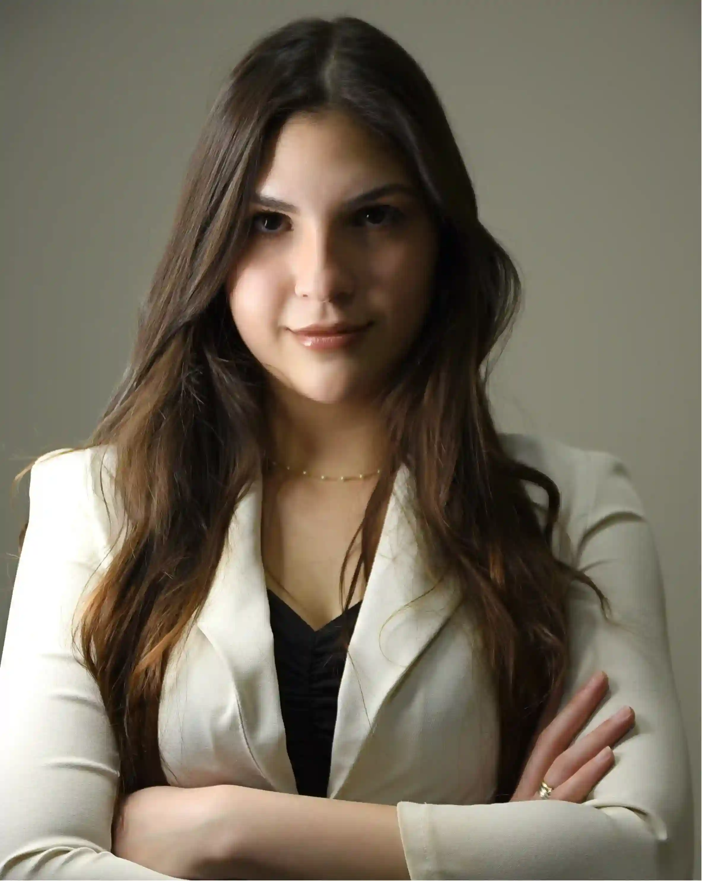 Dra. Isabela Ferreira - Biomédica Esteta especialista em harmonização facial